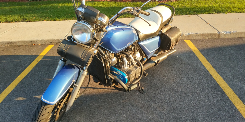 Illustration for article titled Got the Goldwing and the GS850G out for a little photoshoot.